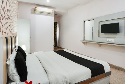 Hotel O Crystal