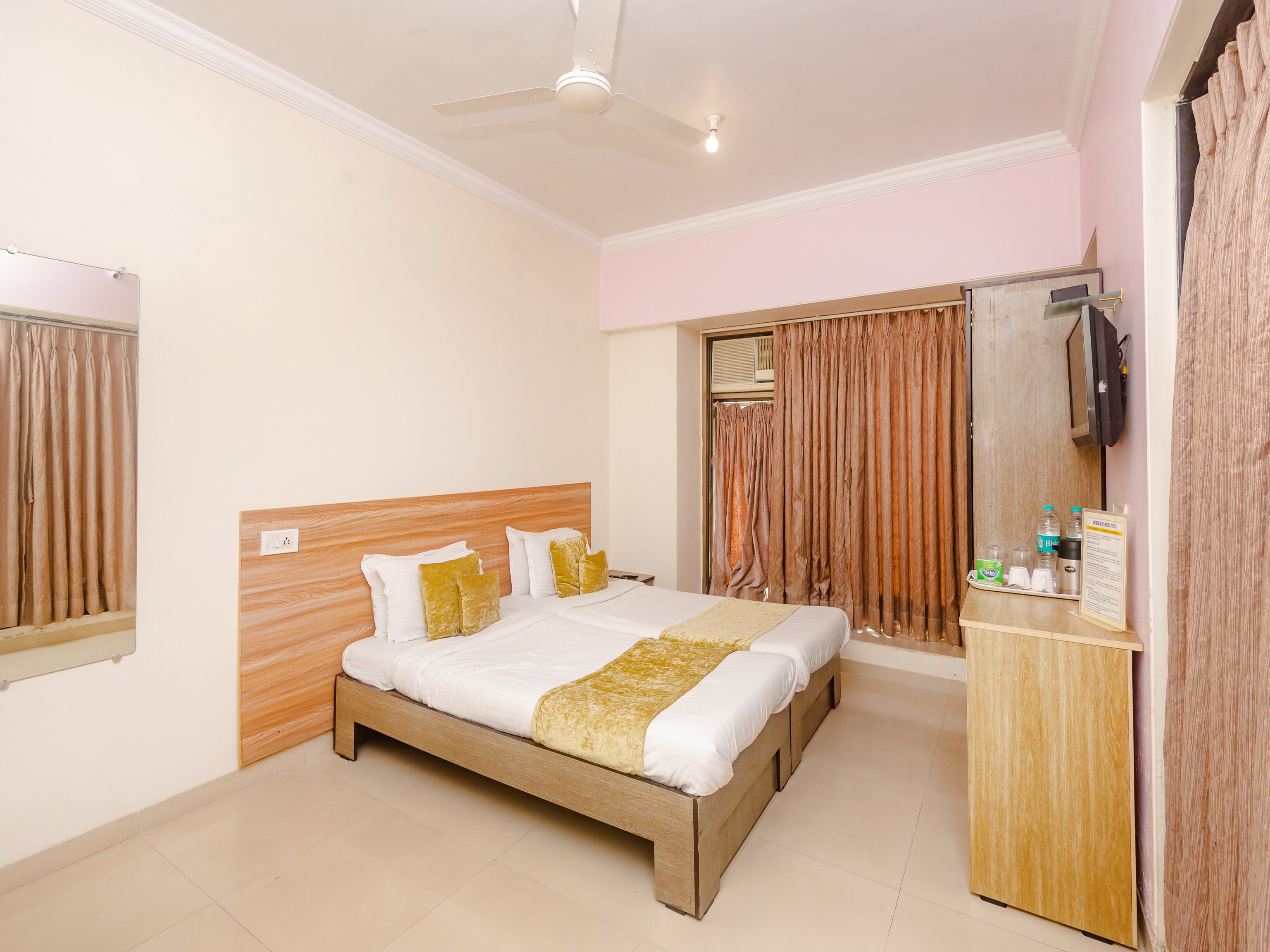 Tuliipstays Deluxe Private Rooms