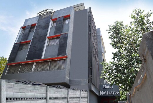 Hotel Maitrayee