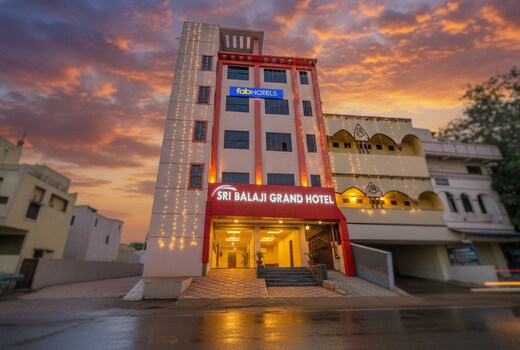 FabHotel Sri Balaji Grand - Nagole Metro Station, Nagole