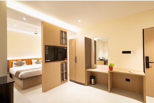 Lumis Studio Apartment