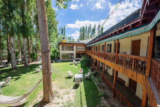 Hotel Shambhala Resort