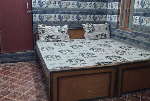 Shri Radha Krishna Guest House