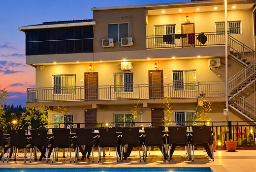 DeepNanda Resort