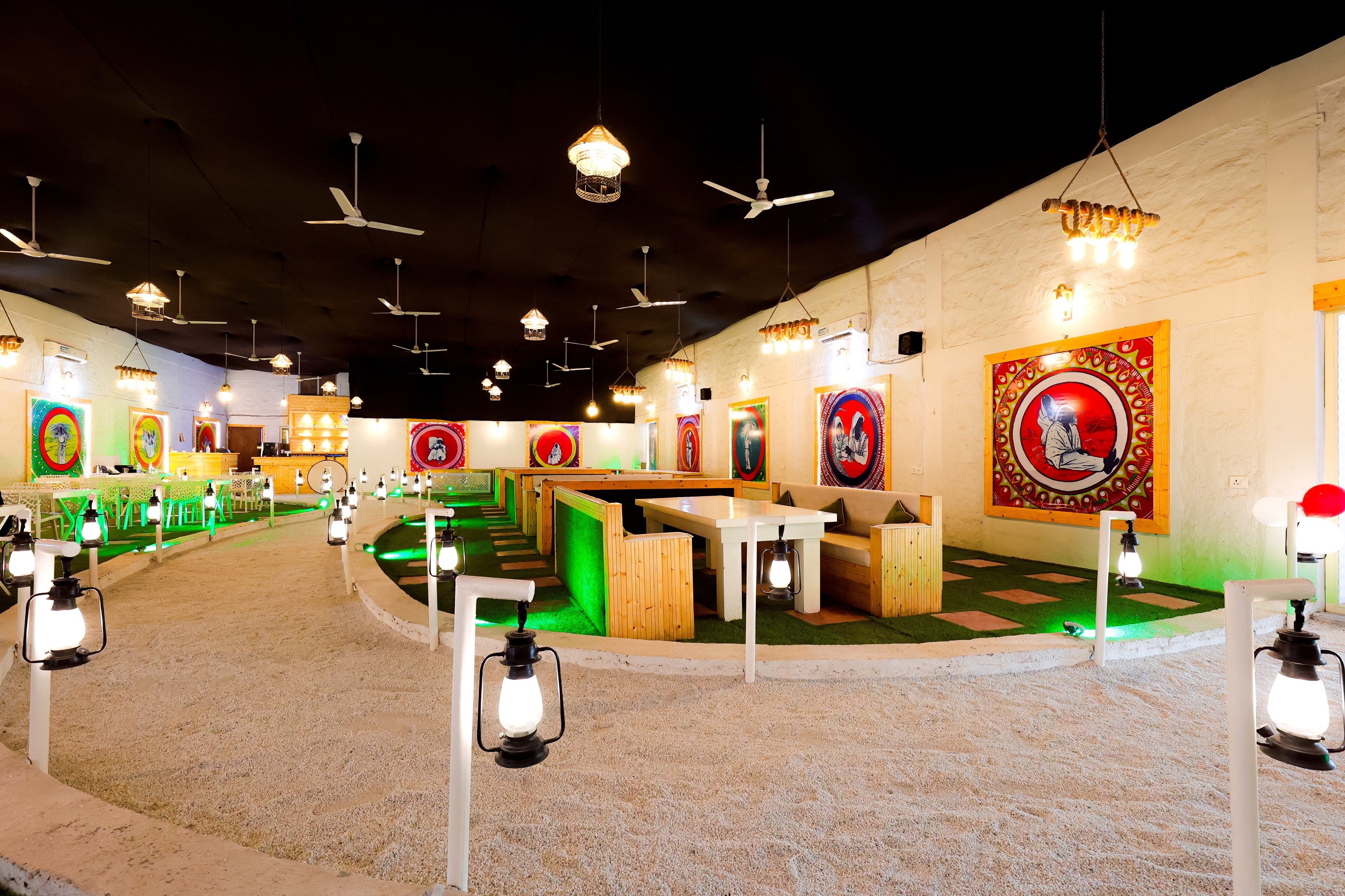 Royal Spice Hotel & Restaurant