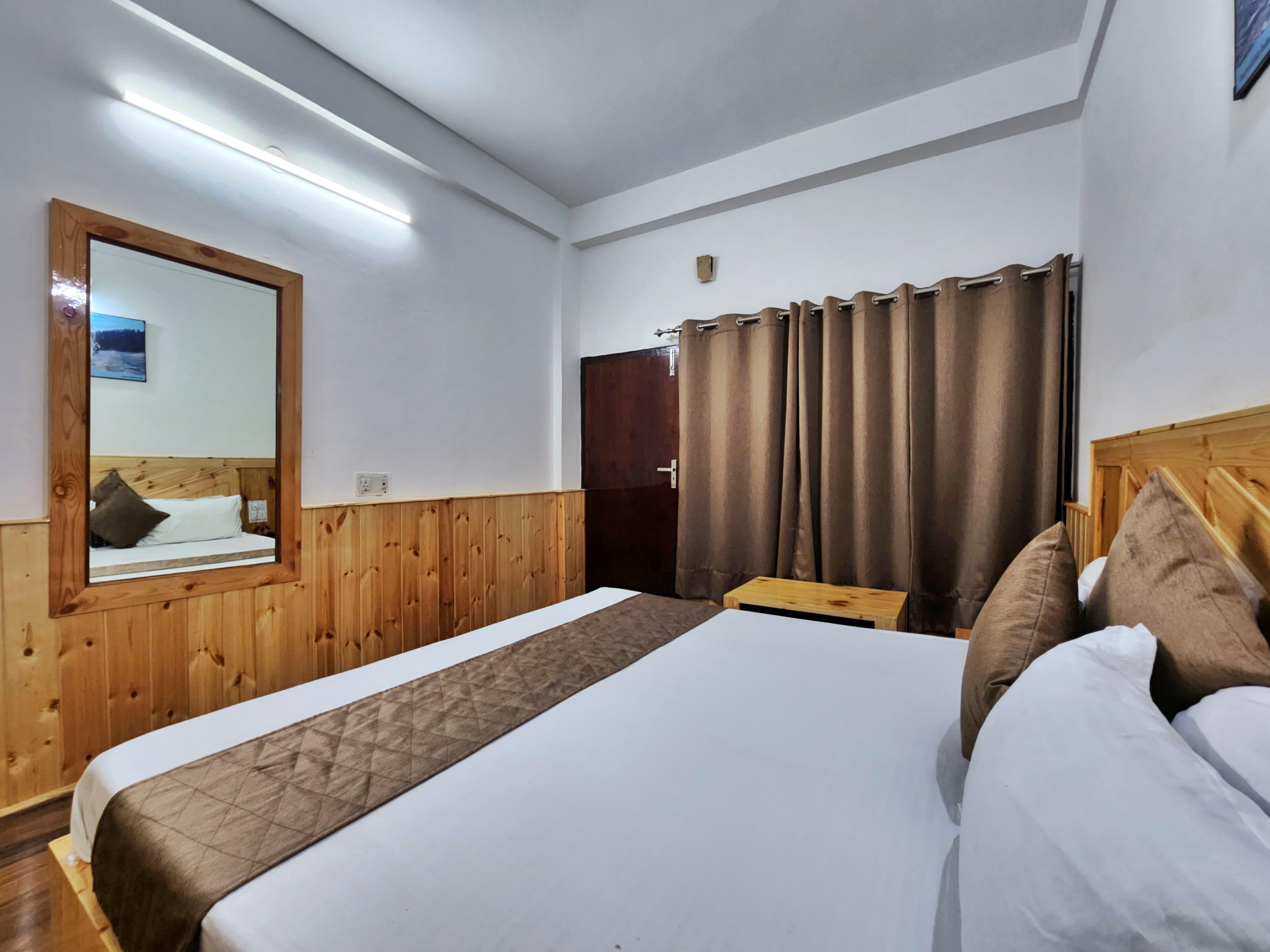 Hotel Green Valley