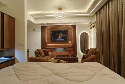 Star Inn Studios | DLF MyPad