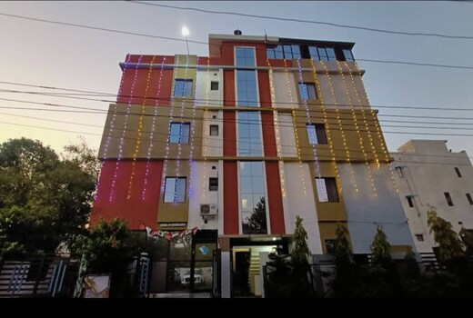 HOTEL RR PALACE