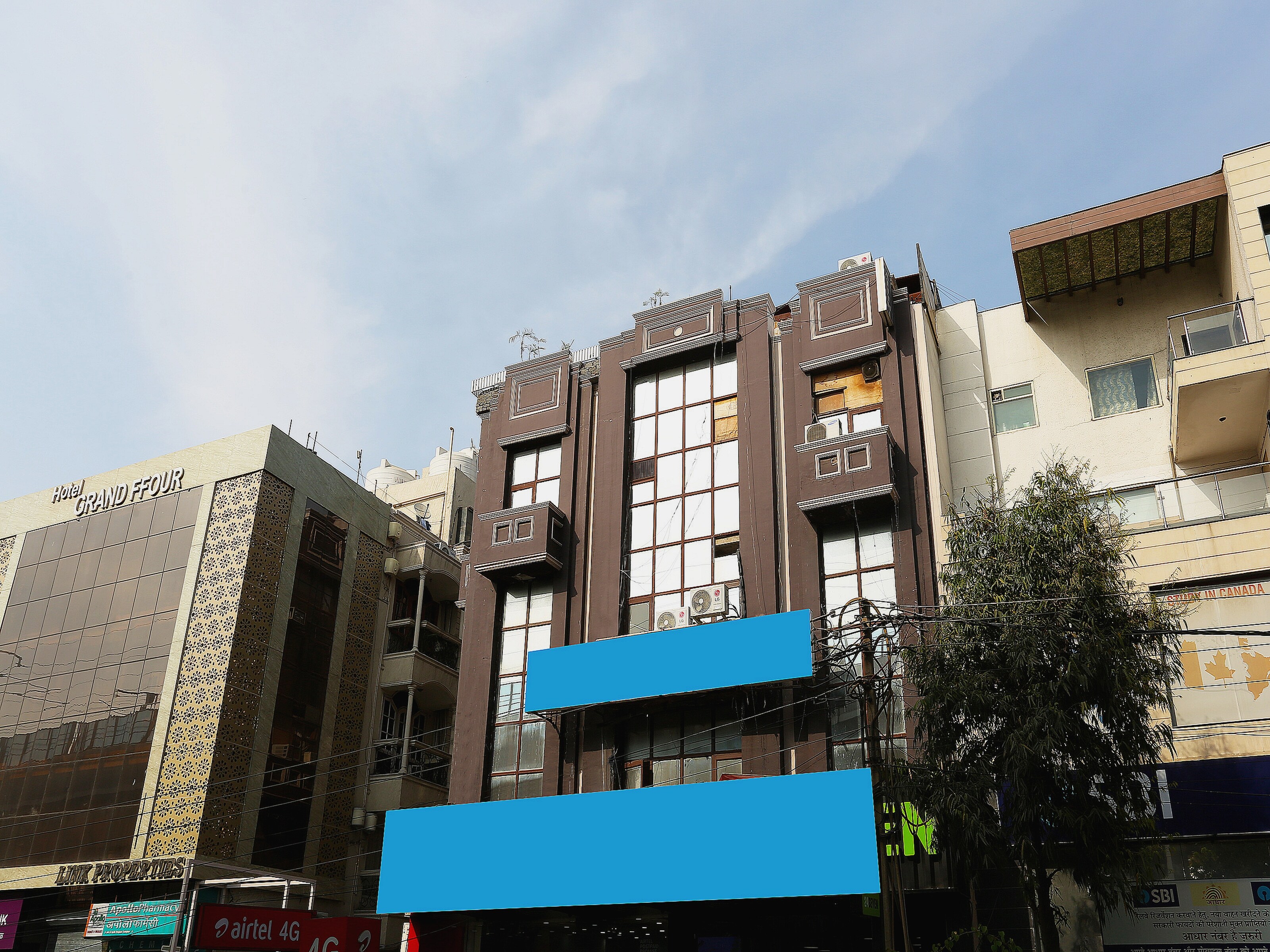 Hotel O F FIVE