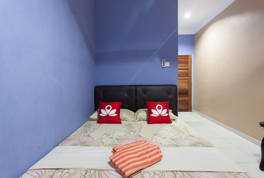 ZEN Rooms Kedawang