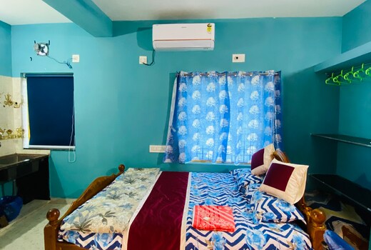 Delux room with private bathroom