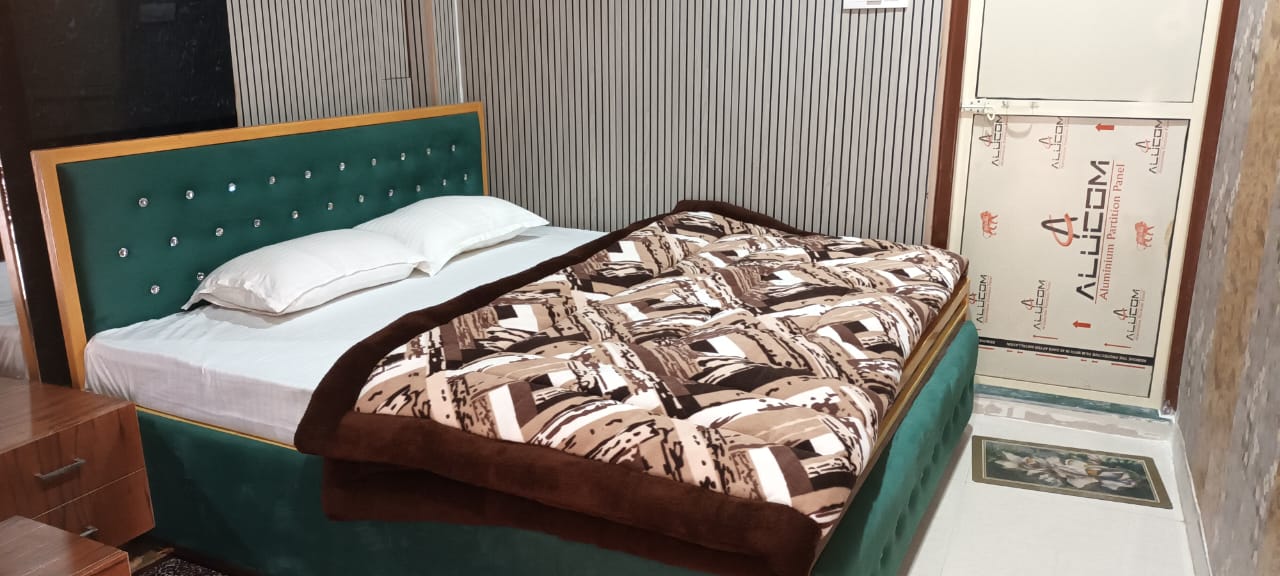 Hotel Maa Dunagiri Palace & Banquet Hall