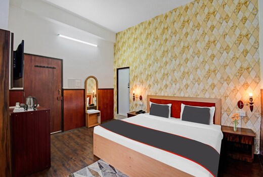 Collection O Samrat Residency
