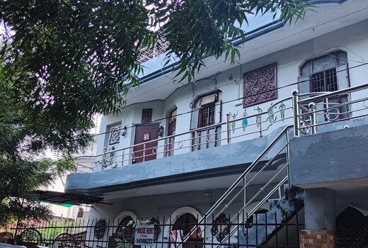 Roshan Taj Guest House