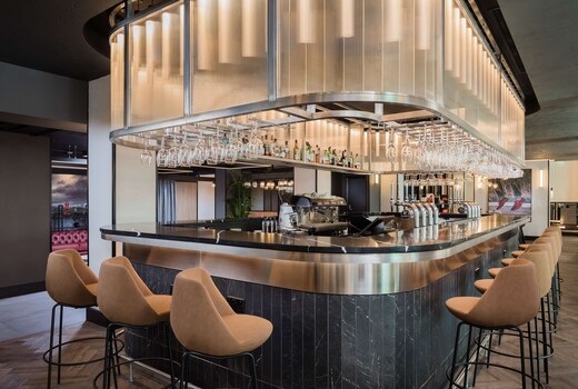 Radisson RED Hotel London Heathrow