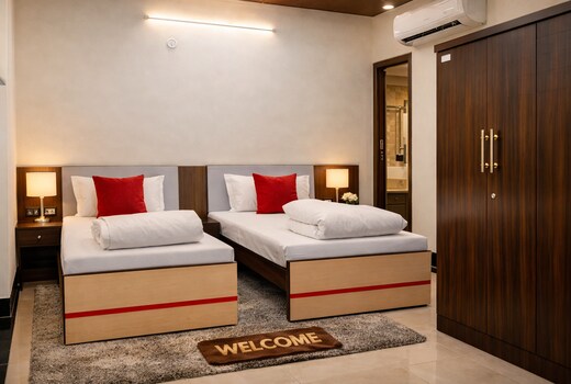 Hotel Moon Year, Lucknow