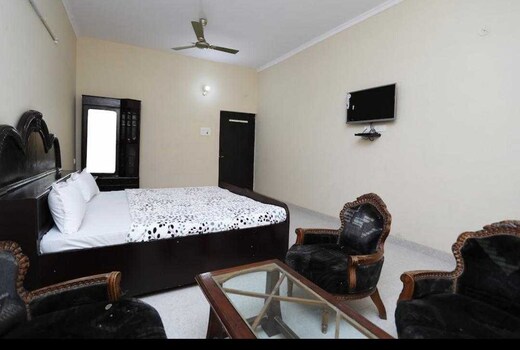 Hotel O POP Hotel Amrit Castle