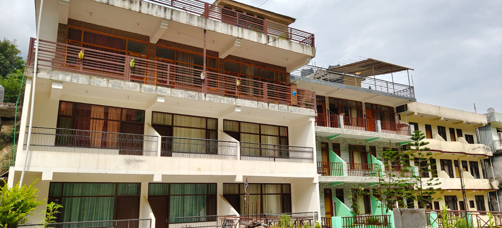 ADARSH HOTEL AND RESTAURANT
