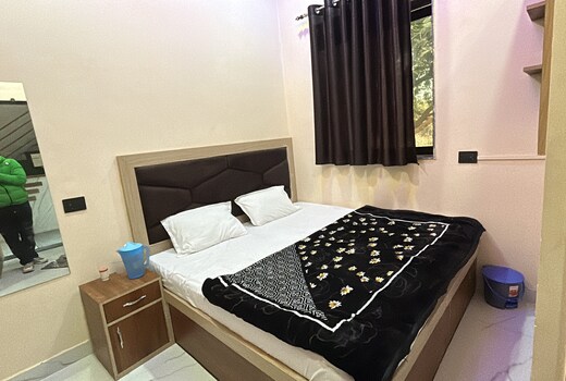 Shri Ladli Ji Home Stay