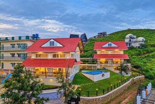 Velora Pool Resort Vagamon by VOYE HOMES