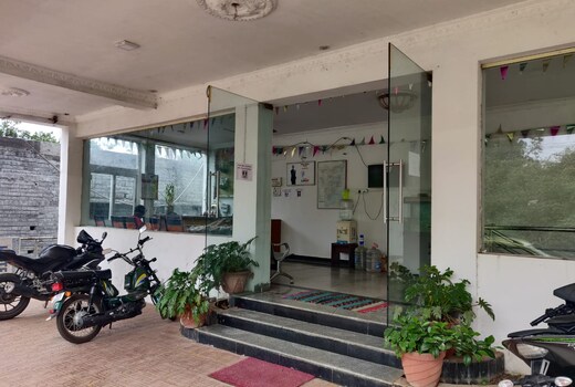Hotel Maharaj