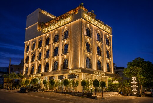 The Belmonte House by Noventa - Rooftop Pool Hotel in Udaipur