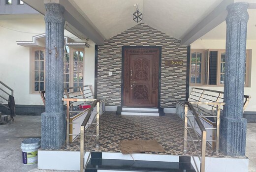 Nandini Homestay