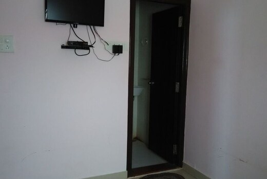 HOTEL POONAM