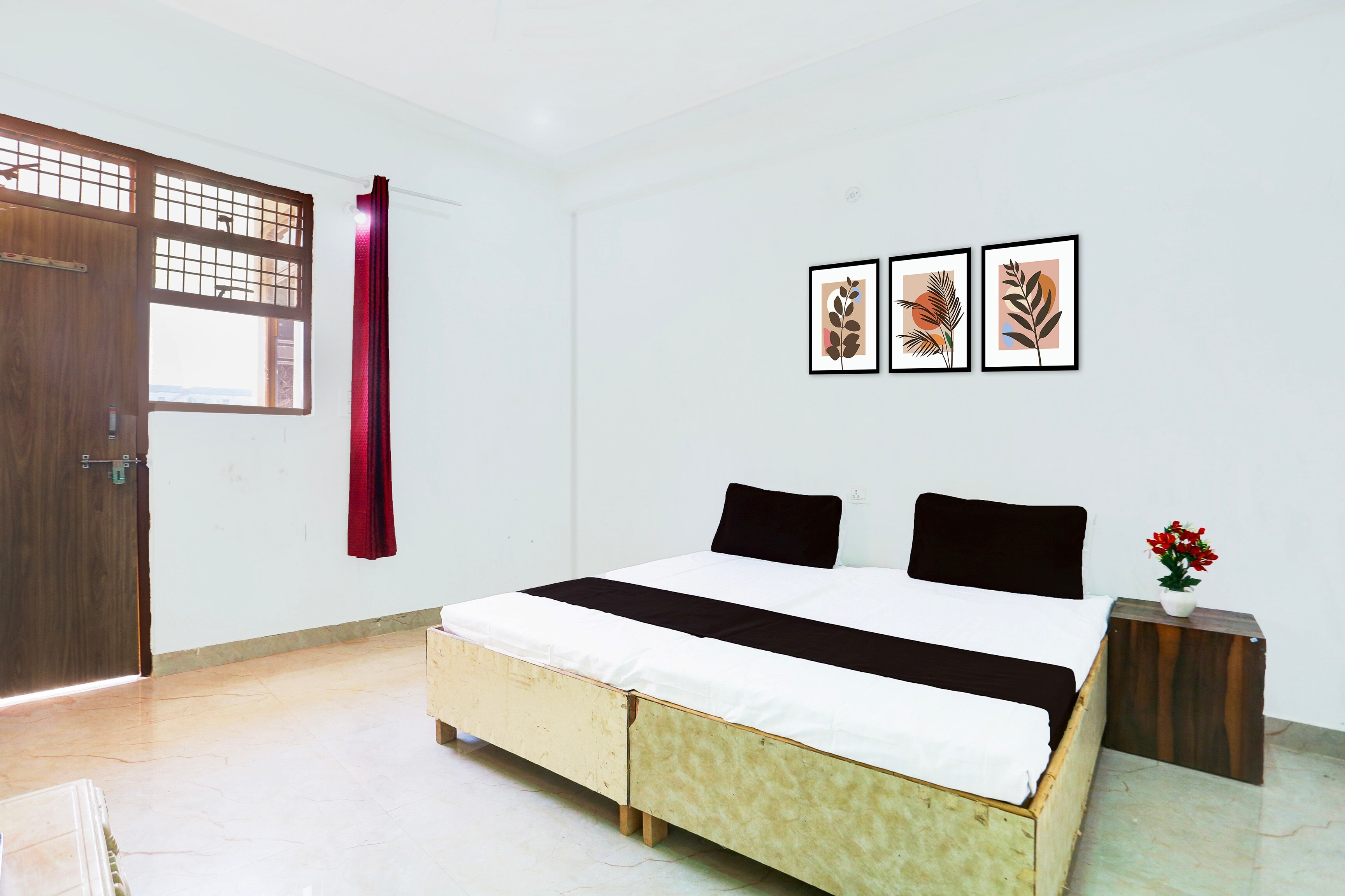 Hotel O 7 STAR Hotel & Restaurant