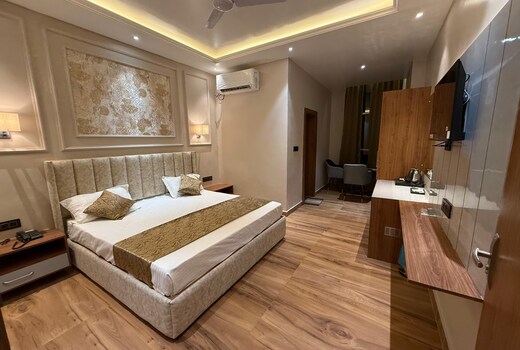 Arihant Continental Resort