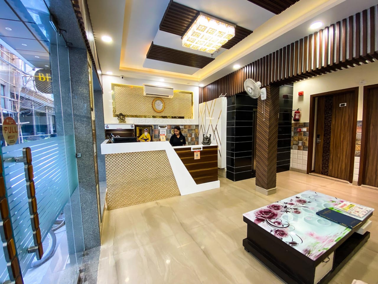 HOTEL YONIT INN