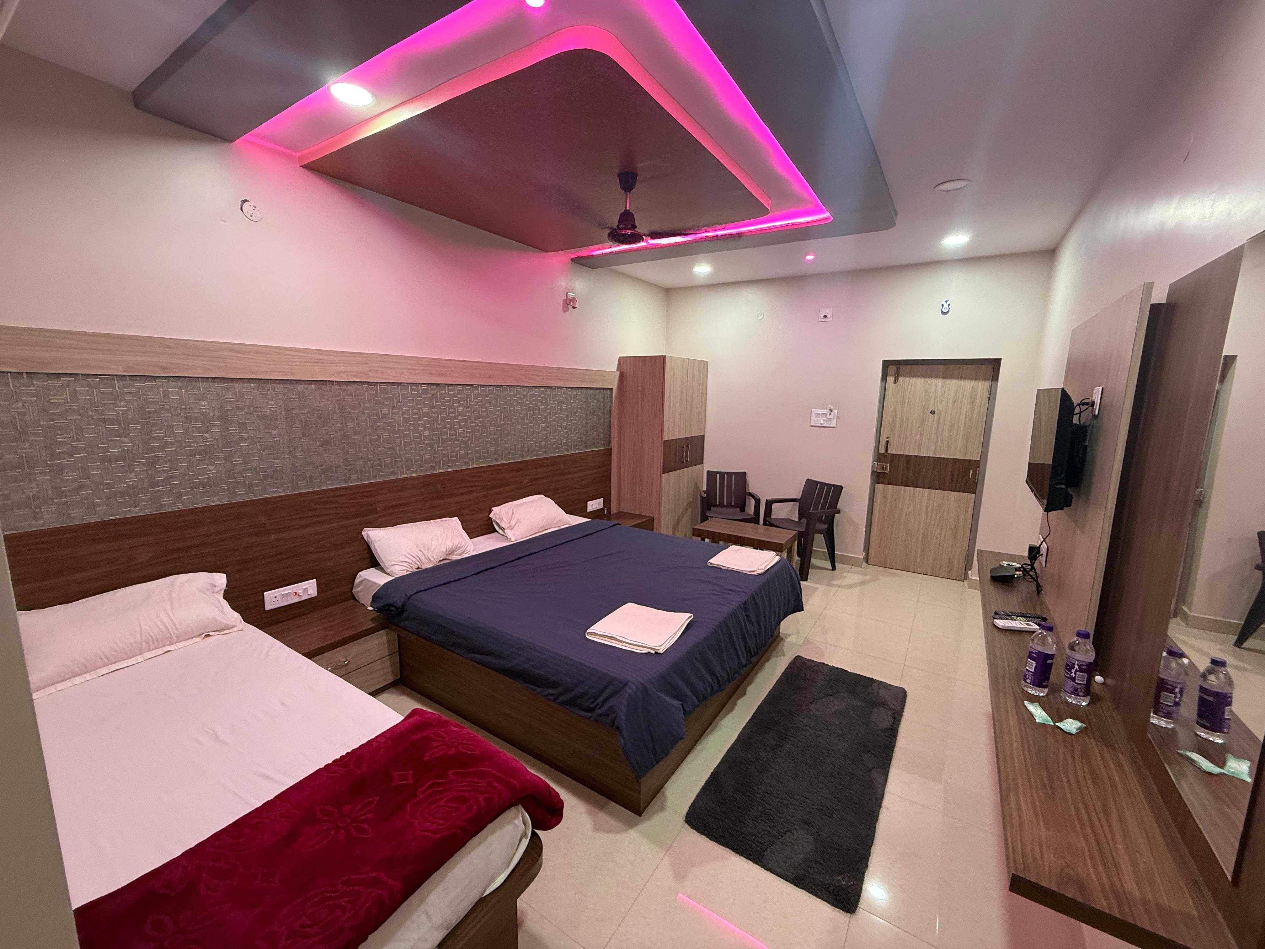 Vijaya Inn (Near Railway station)