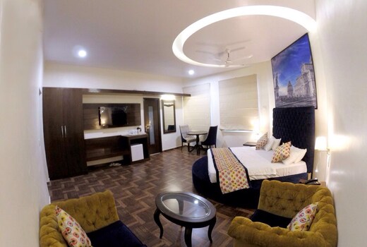 Hotel Heavens View