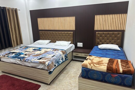 Raj villa