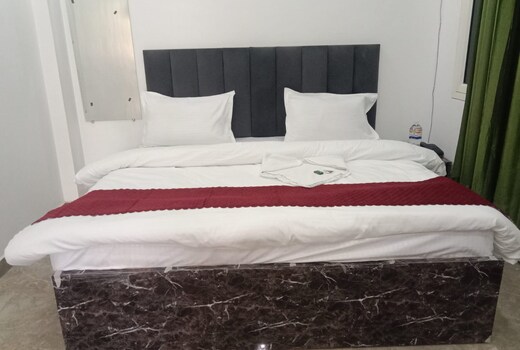 Hotel Kanha palace