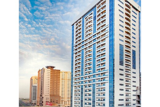 Golden Sands Hotel & Residences