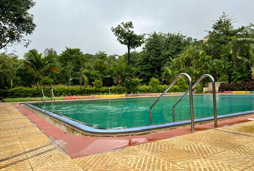 YASH RESORT