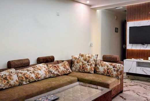 TaNa BaNa 3BHK