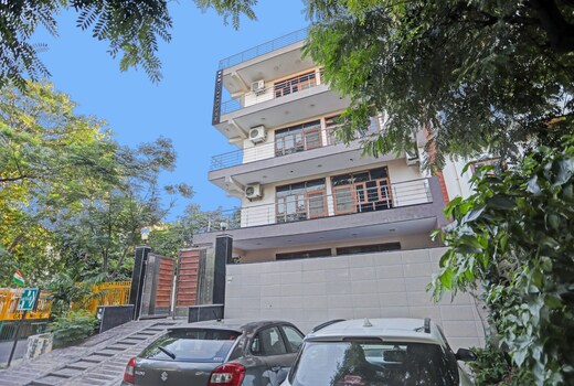 Hotel O antariksh paradise