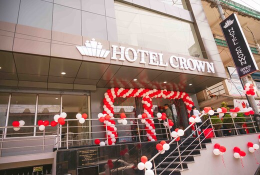 Hotel Crown