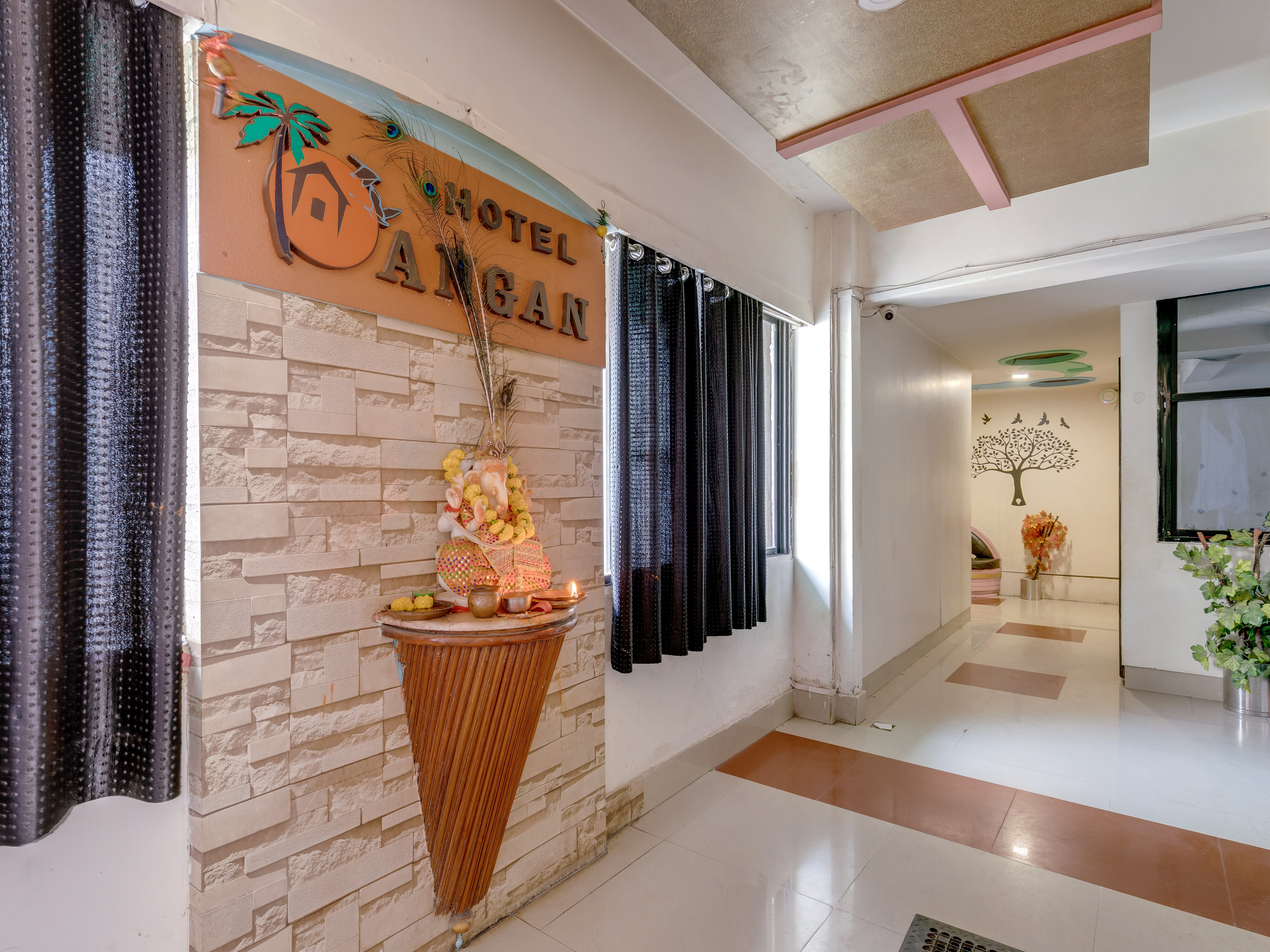 Hotel Angan Residency