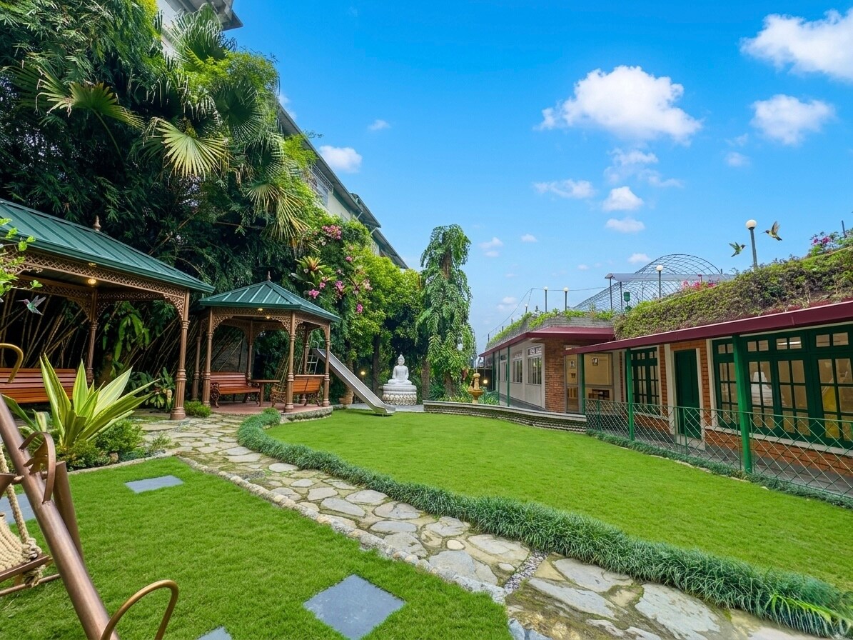 The Garden Courtyard