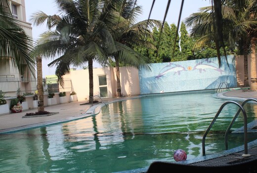 Insignia Beach Resort Serviced Suits and Appatmnt