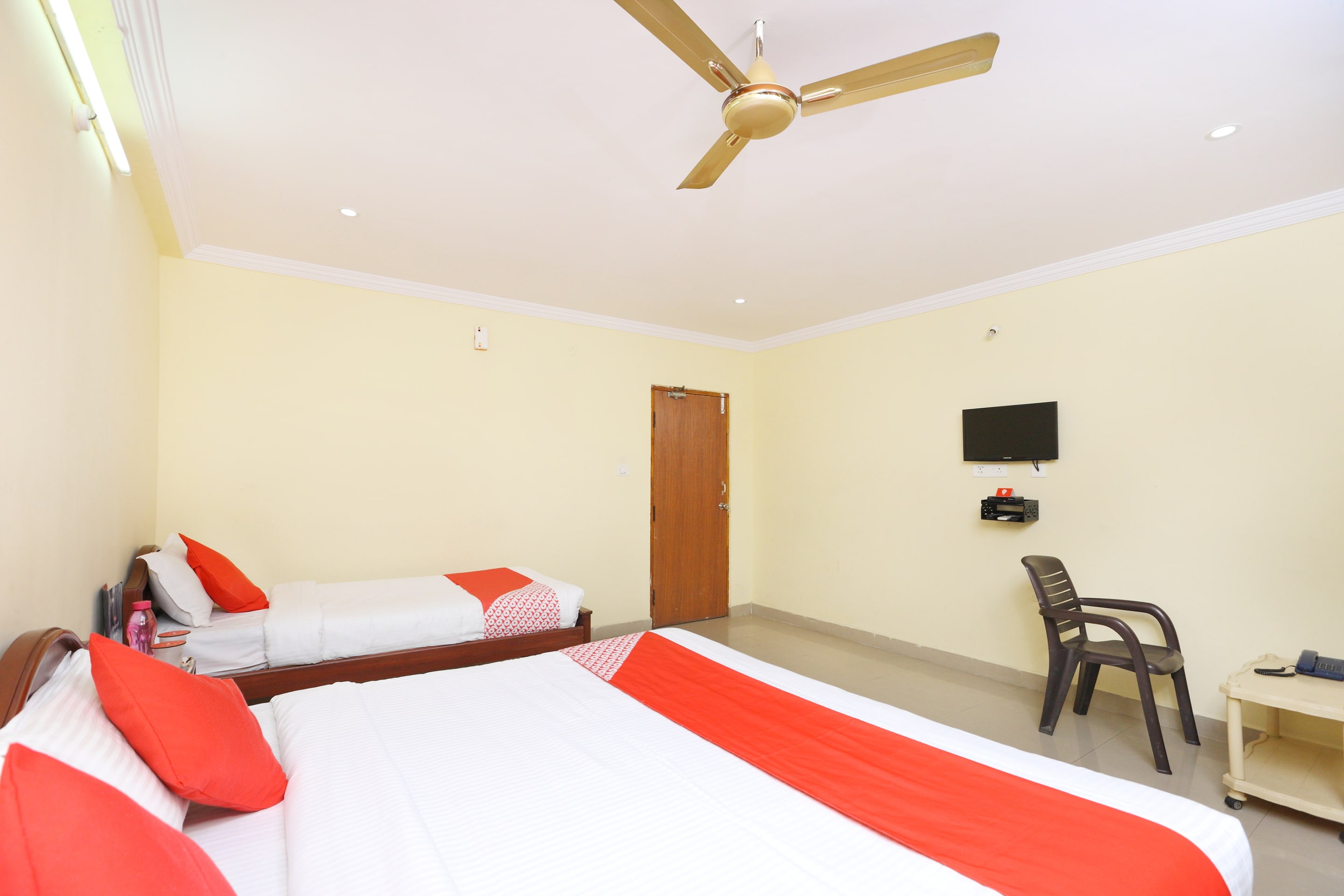 Hotel O SKV GRAND