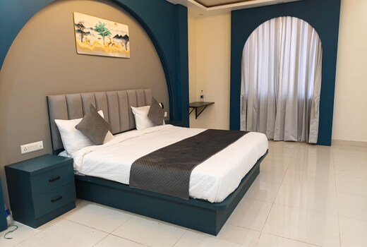 SK ROYAL HOTEL