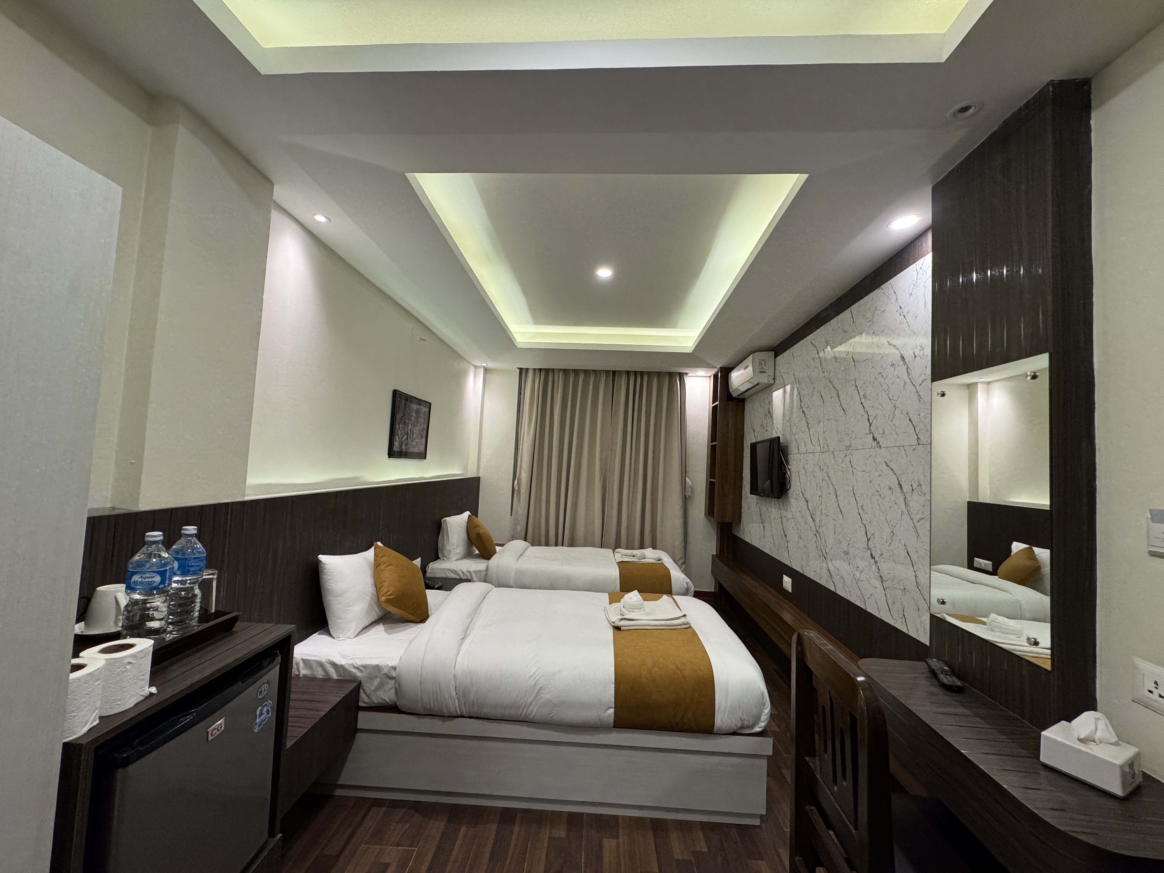 Evara Hotel And apartment