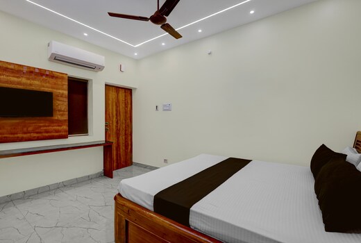 Hotel O Temple View Residency. Thiruvallur