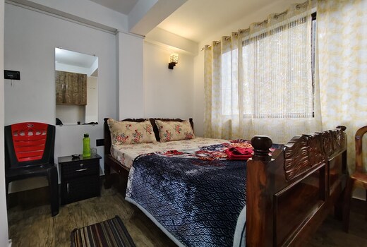 Hotel Vinayak Near Darjeeling Railway Station
