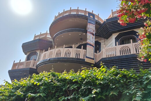 Naari home stay