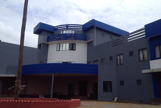 Kallada Golden Hotel
